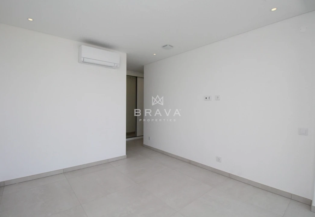 Moradia T4 para Venda em Albufeira e Olhos de Água Foto 42
