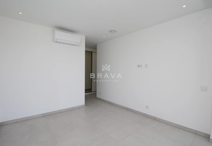 Moradia T4 para Venda em Albufeira e Olhos de Água Foto 42