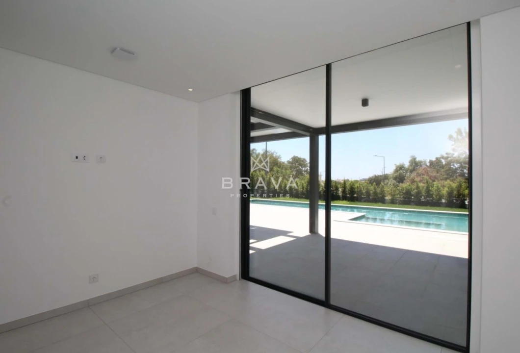 Moradia T4 para Venda em Albufeira e Olhos de Água Foto 21