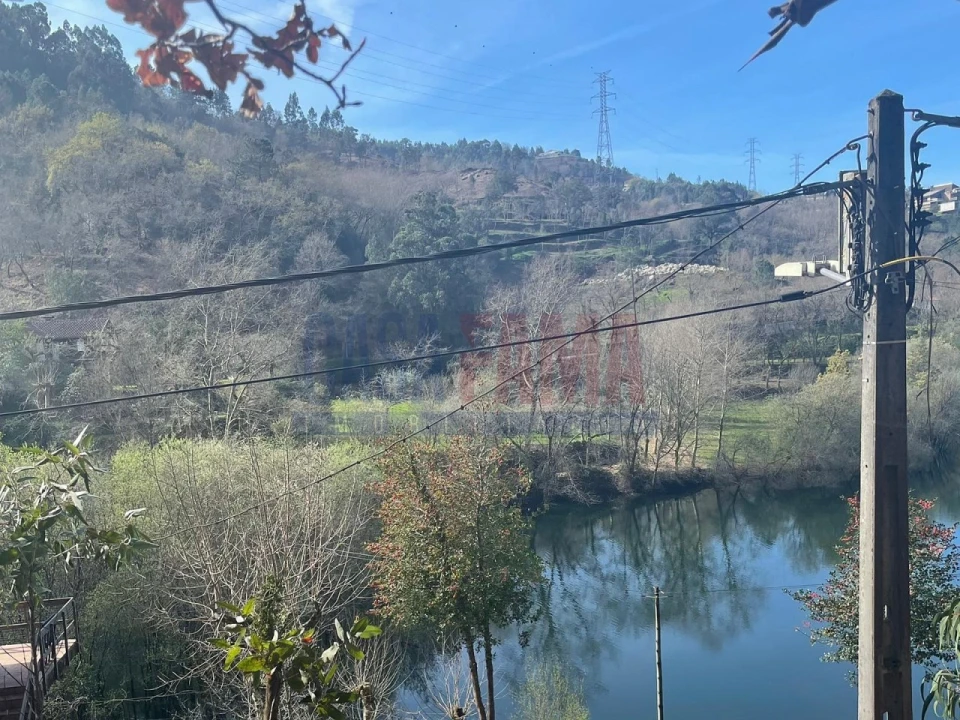 Terreno para Venda em Caniçada e Soengas Foto 3