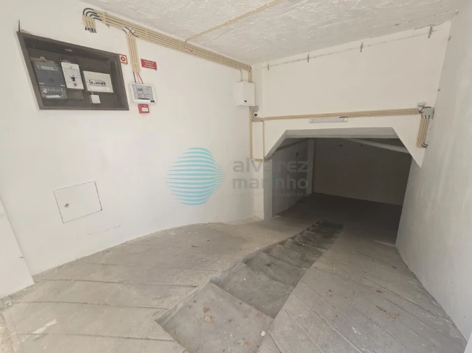 Armazém para Arrendamento em Santa Maria, São Pedro e Matacães Foto 3