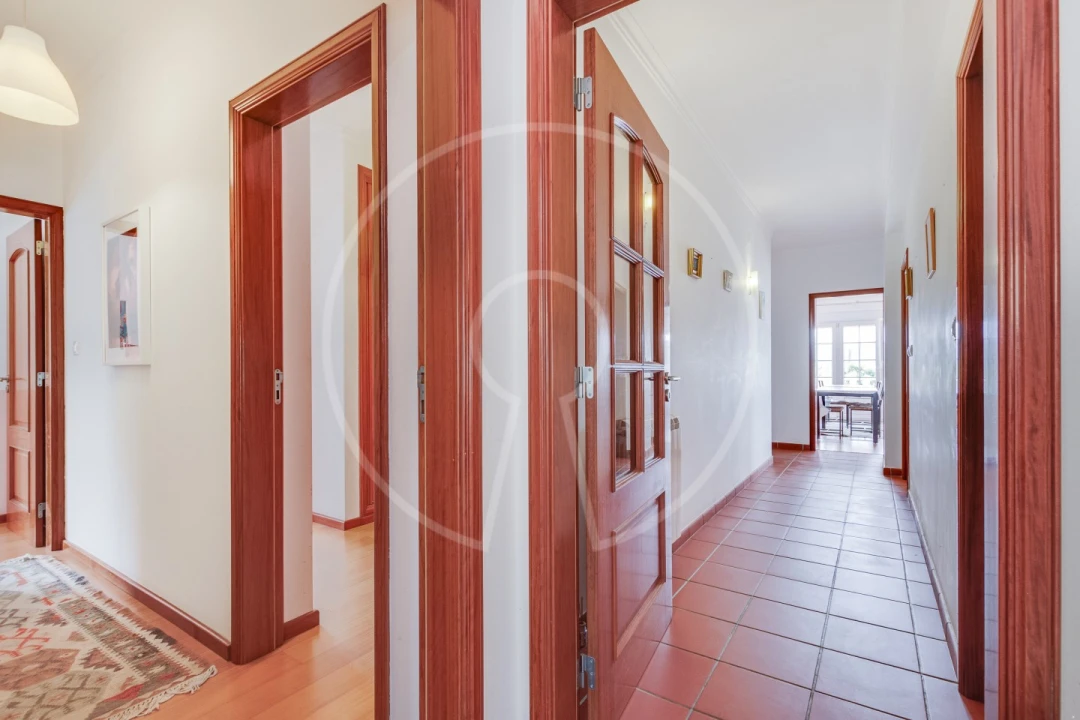 Moradia T4 para Venda em Santo Quintino Foto 18