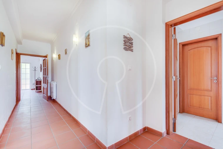 Moradia T4 para Venda em Santo Quintino Foto 10