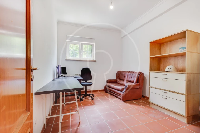 Moradia T4 para Venda em Santo Quintino Foto 37