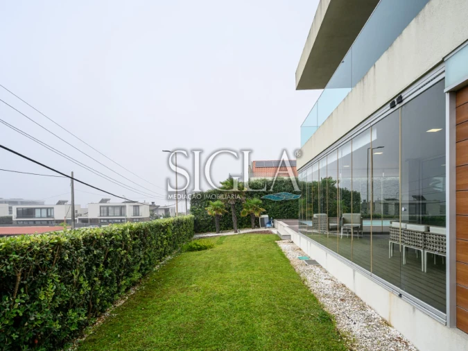 Moradia T3 para Arrendamento em Canidelo Foto 11