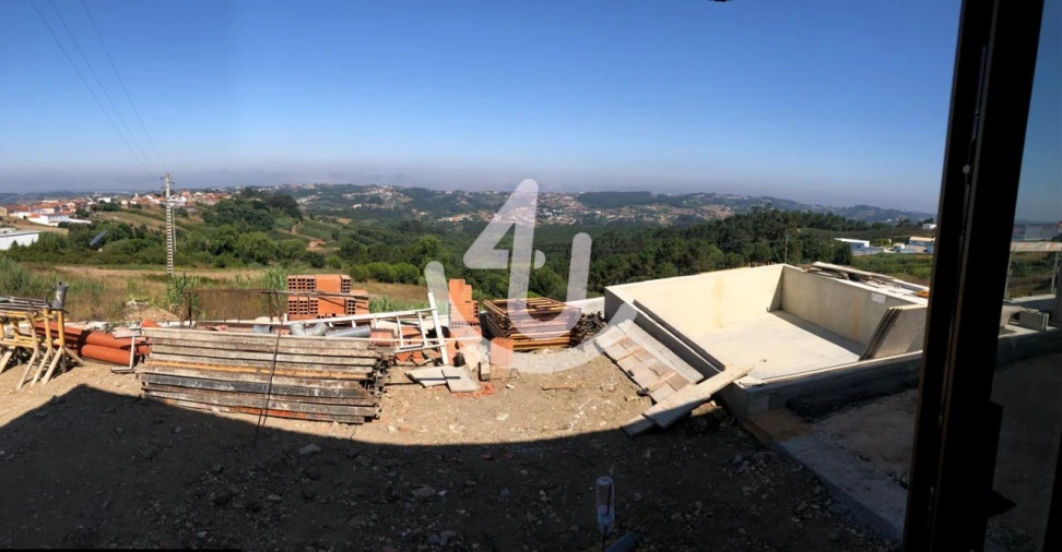 Moradia T3 para Venda em Vimeiro Foto 17