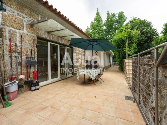 Moradia T4 para Venda em Infias Foto 50