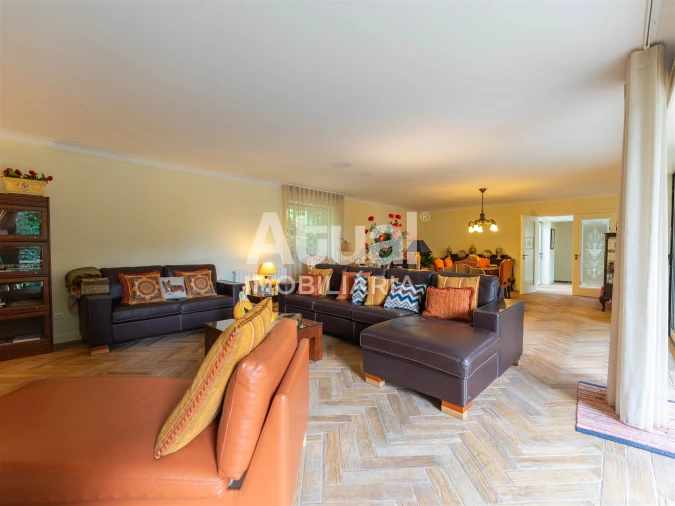 Moradia T4 para Venda em Infias Foto 9