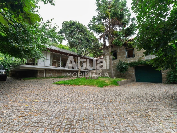 Moradia T4 para Venda em Infias Foto 54