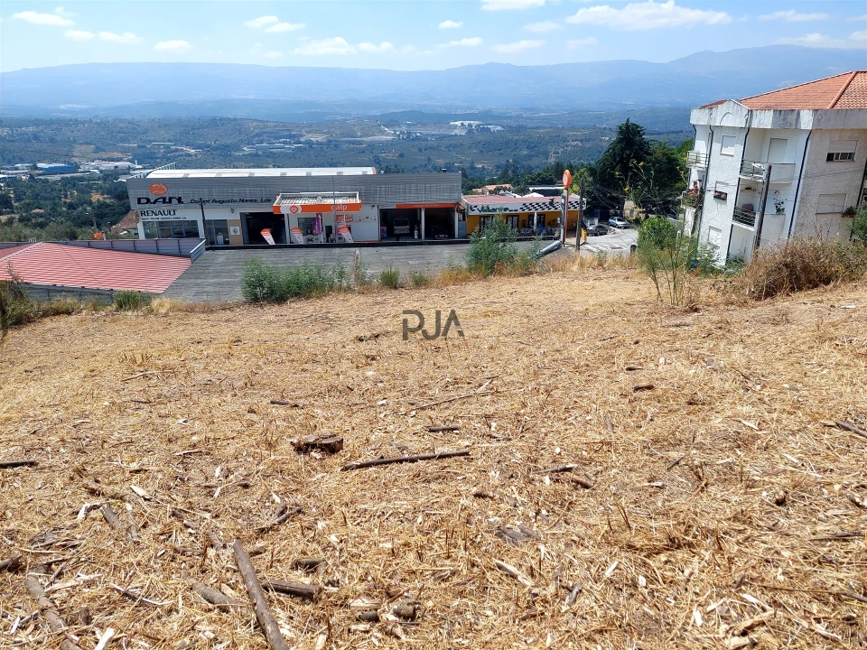 Terreno para Venda em Fornos de Algodres Foto 3