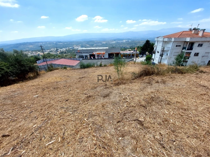 Terreno para Venda em Fornos de Algodres Foto 4