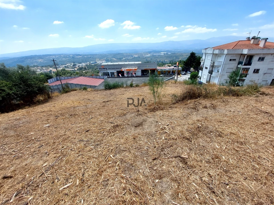Terreno para Venda em Fornos de Algodres Foto 4