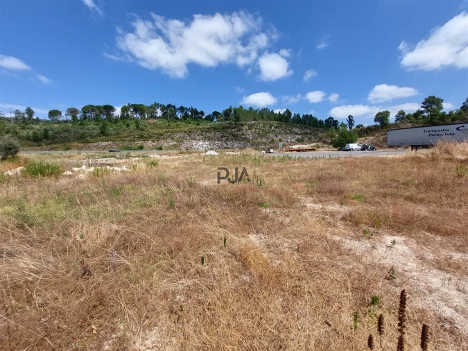 Armazém para Venda em Fornos de Algodres Foto 11