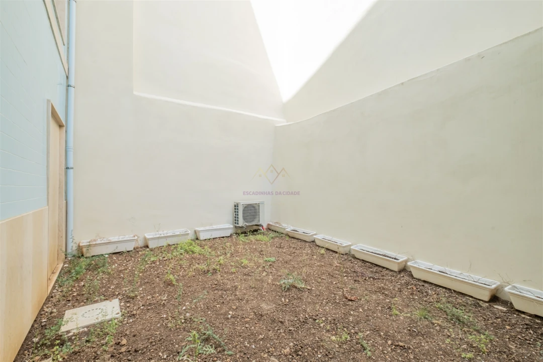 Apartamento T1 para Venda em Alcantara Foto 13