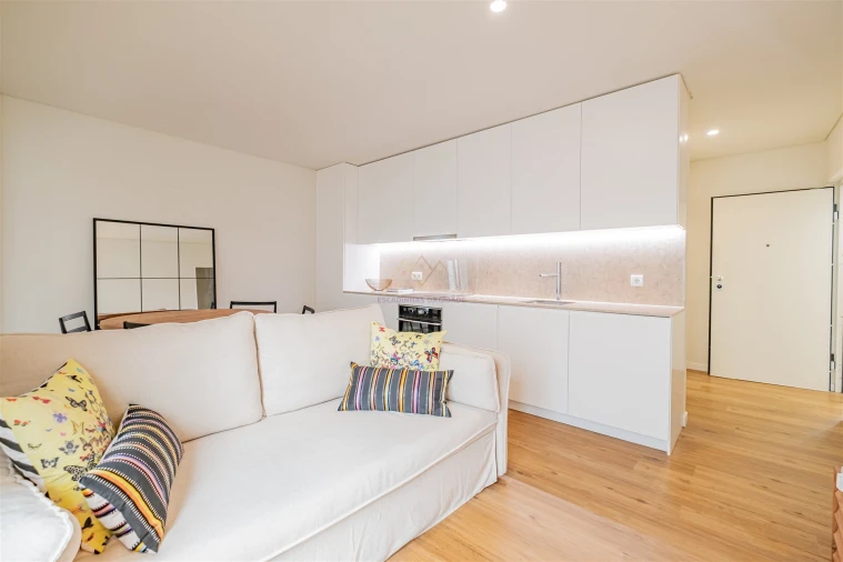 Apartamento T1 para Venda em Alcantara Foto 9