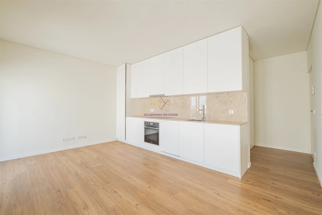 Apartamento T0 para Venda em Alcantara Foto 3