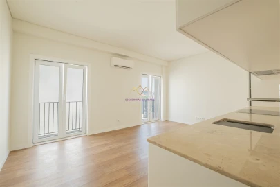 Apartamento T0 para Venda em Alcantara
