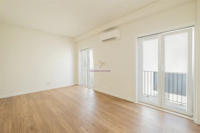 Apartamento T0 para Venda em Alcantara