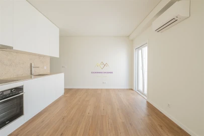 Apartamento T0 para Venda em Alcantara