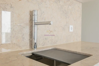 Apartamento T0 para Venda em Alcantara