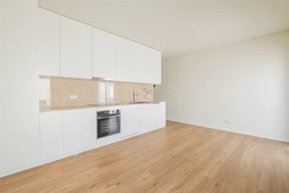 Apartamento T0 para Venda em Alcantara