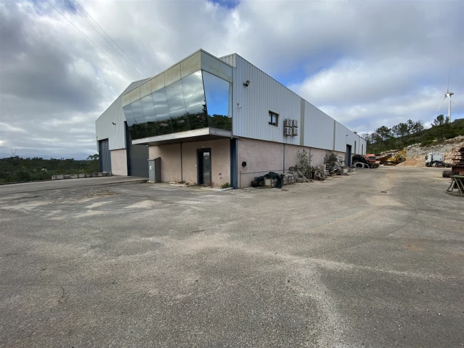 Armazém para Venda em Nossa Senhora das Misericordias Foto 2