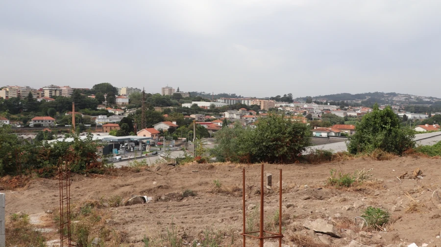 Terreno para Venda em São Tomé de Negrelos