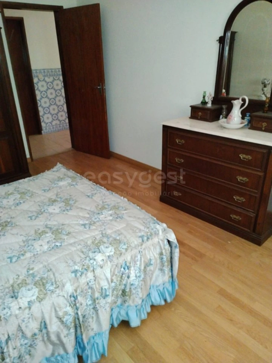 Moradia T5 para Venda em Lagoaça e Fornos Foto 15