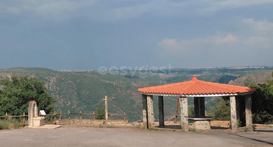 Moradia T5 para Venda em Lagoaça e Fornos Foto 28