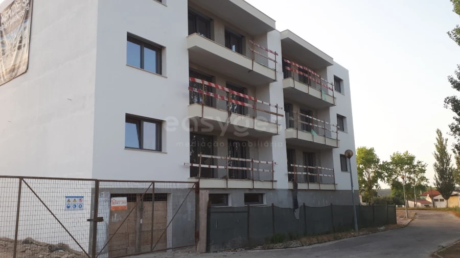 Apartamento T3 para Venda em Ramalhal Foto 4