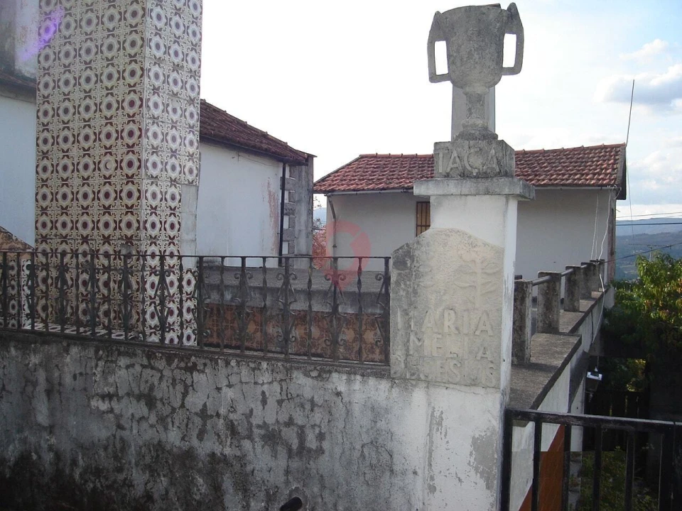 Moradia T5 para Venda em Chaviães e Paços Foto 4