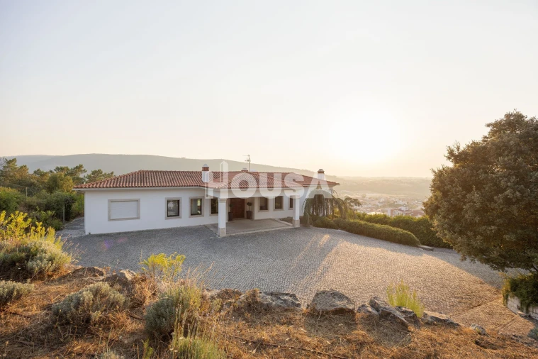 Moradia T3 para Venda em Porto de Mós - São João Baptista e São Pedro Foto 4