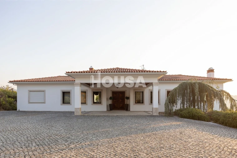 Moradia T3 para Venda em Porto de Mós - São João Baptista e São Pedro Foto 1