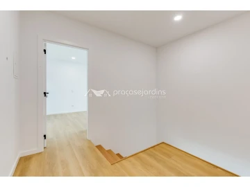 Moradia T4 para Venda em Maceira