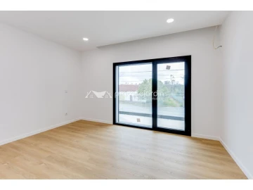 Moradia T4 para Venda em Maceira