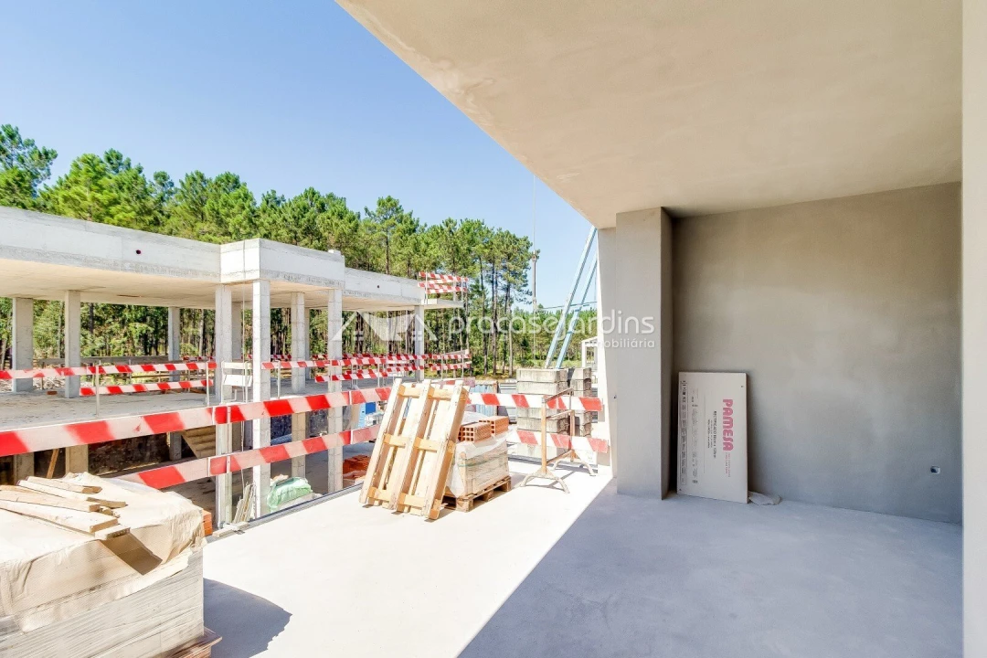 Moradia T4 para Venda em Maceira Foto 16