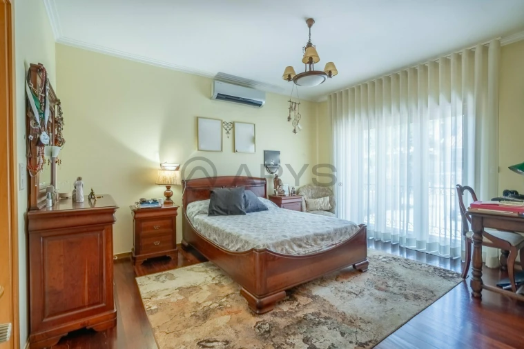 Moradia T3 para Venda em Loureira Foto 7