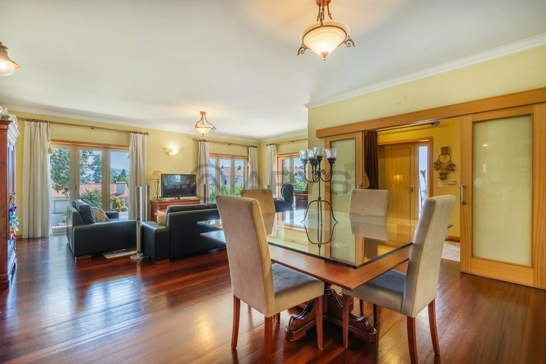 Moradia T3 para Venda em Loureira Foto 1