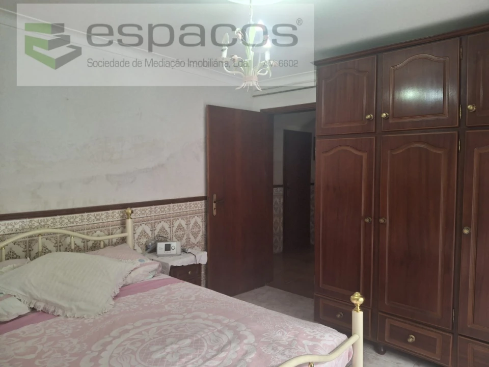 Moradia T3 para Venda em Telhado Foto 10