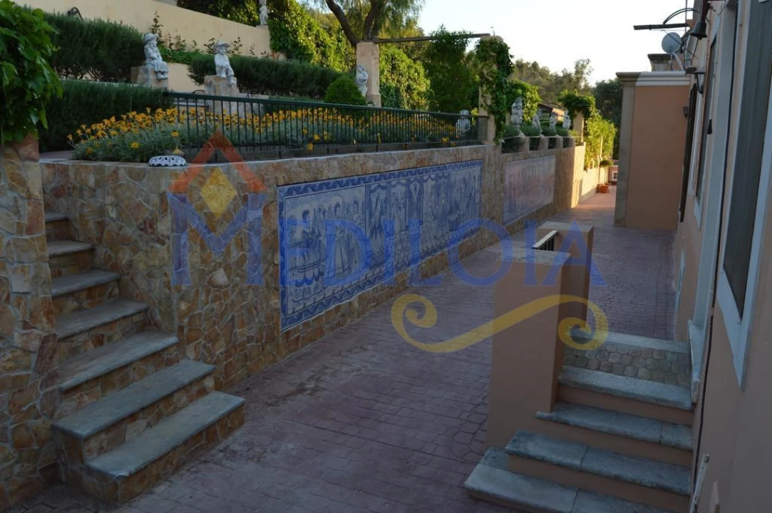 Moradia T6 para Venda em Silves Foto 28