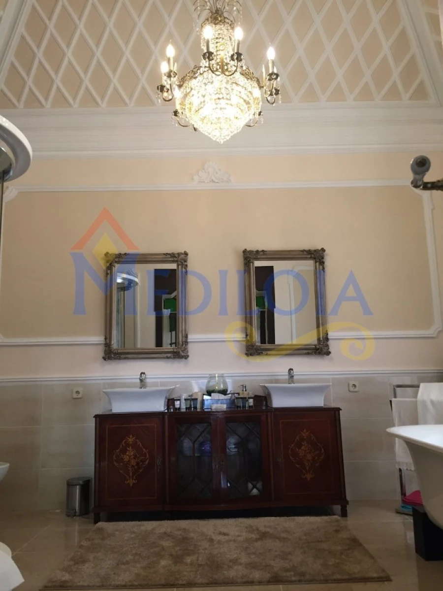 Moradia T6 para Venda em Silves Foto 18