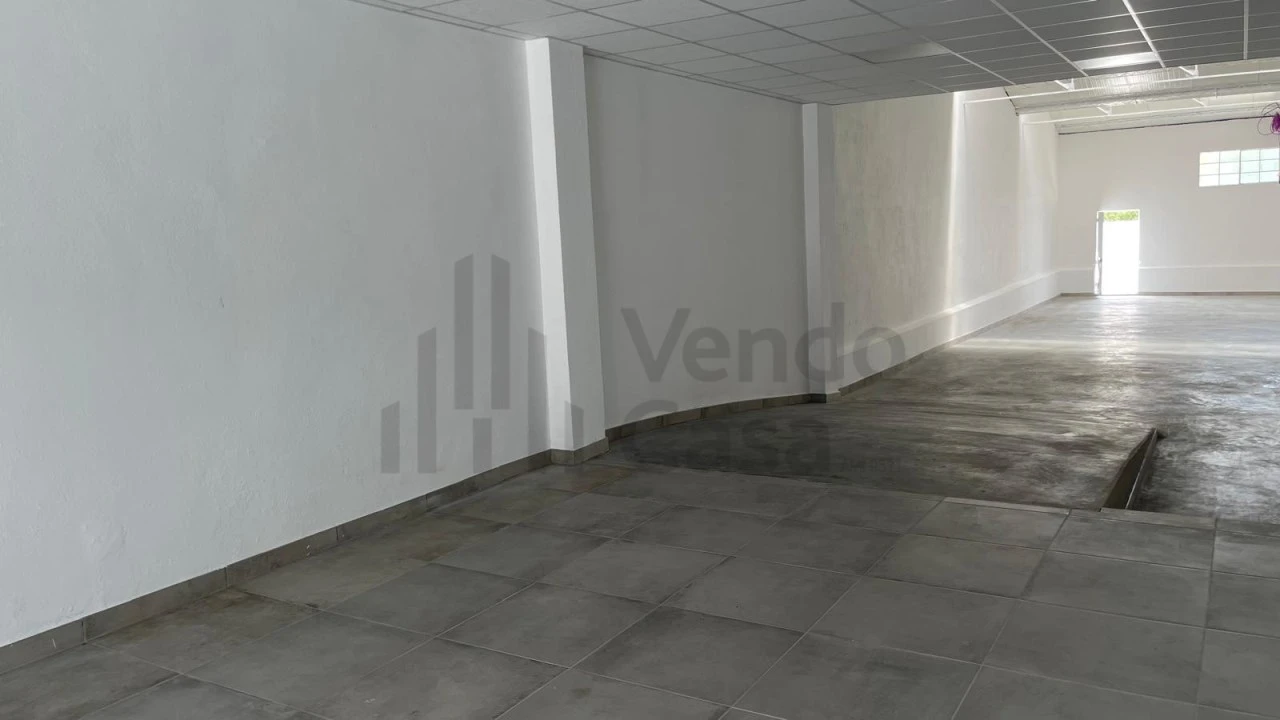 Armazém para Venda em Braga (São José de São Lázaro e São João do Souto) Foto 14