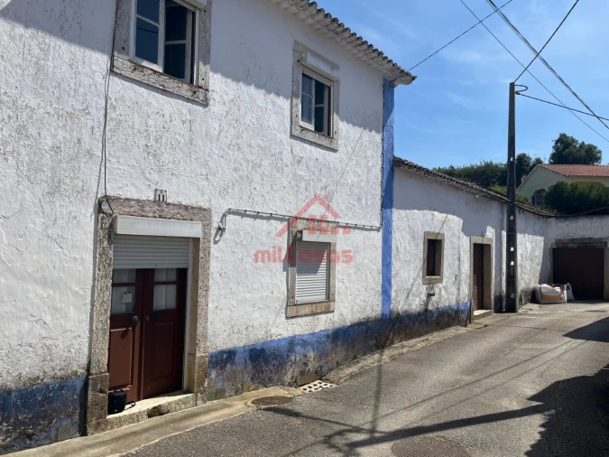 Moradia T5 para Venda em Azueira e Sobral da Abelheira Foto 2