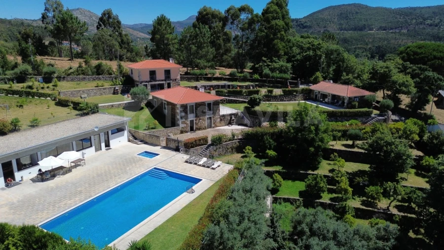 Quinta T12 para Venda em Vilar de Mouros Foto 14