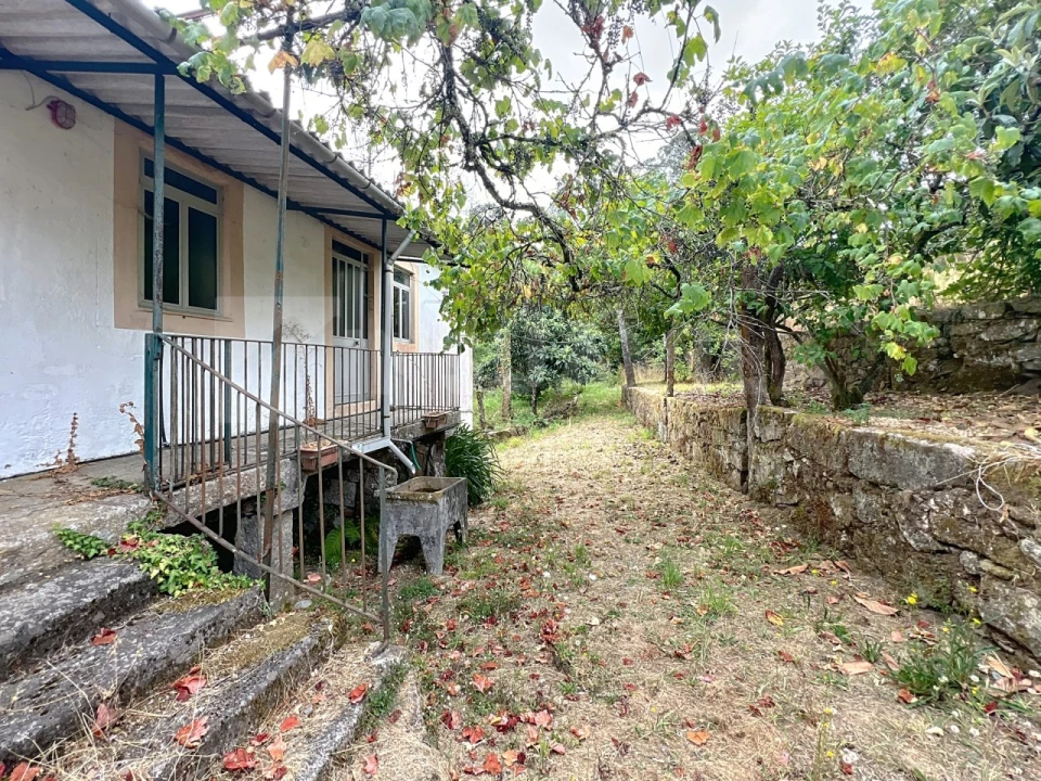 Moradia T4 para Venda em Lanhelas Foto 3