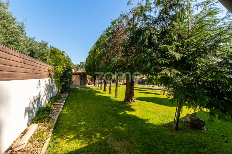 Moradia T5 para Venda em Raimonda Foto 6