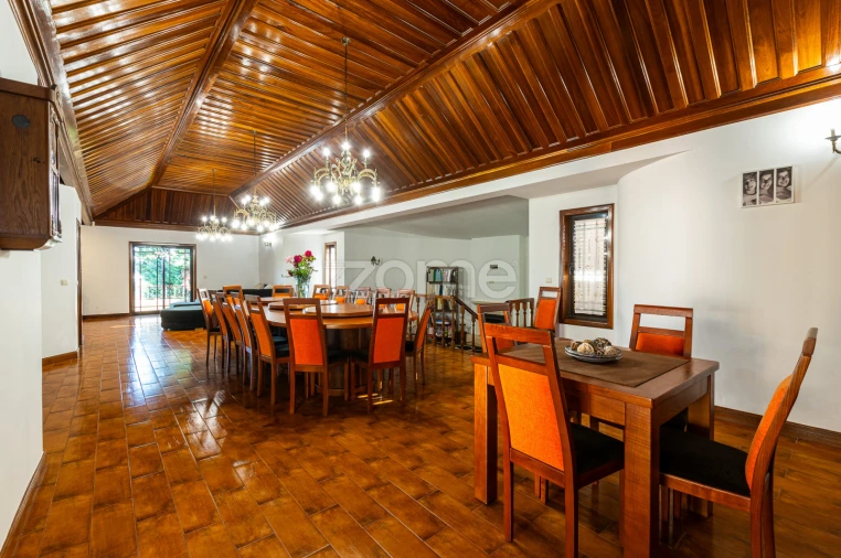 Moradia T5 para Venda em Raimonda Foto 38