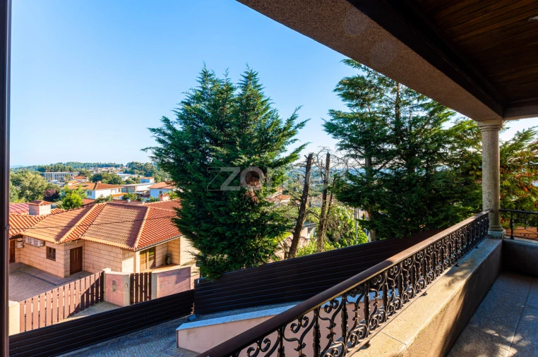 Moradia T5 para Venda em Raimonda Foto 41