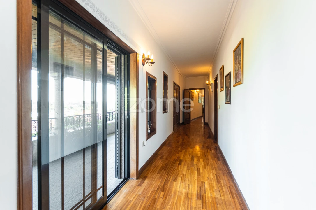 Moradia T5 para Venda em Raimonda Foto 50