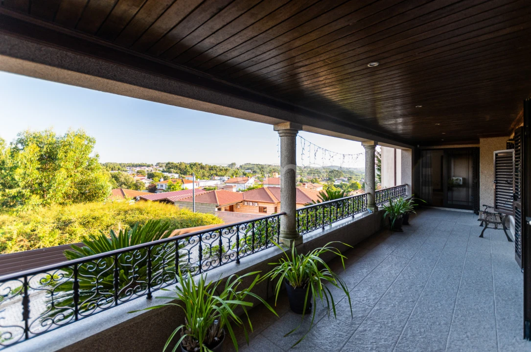 Moradia T5 para Venda em Raimonda Foto 51